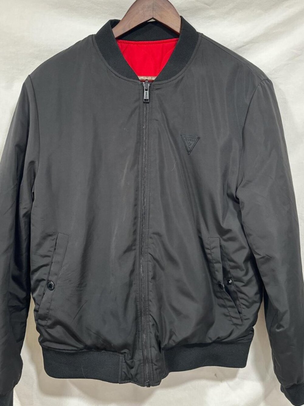 Black and red bomber jacket #bomberjacket #Guess